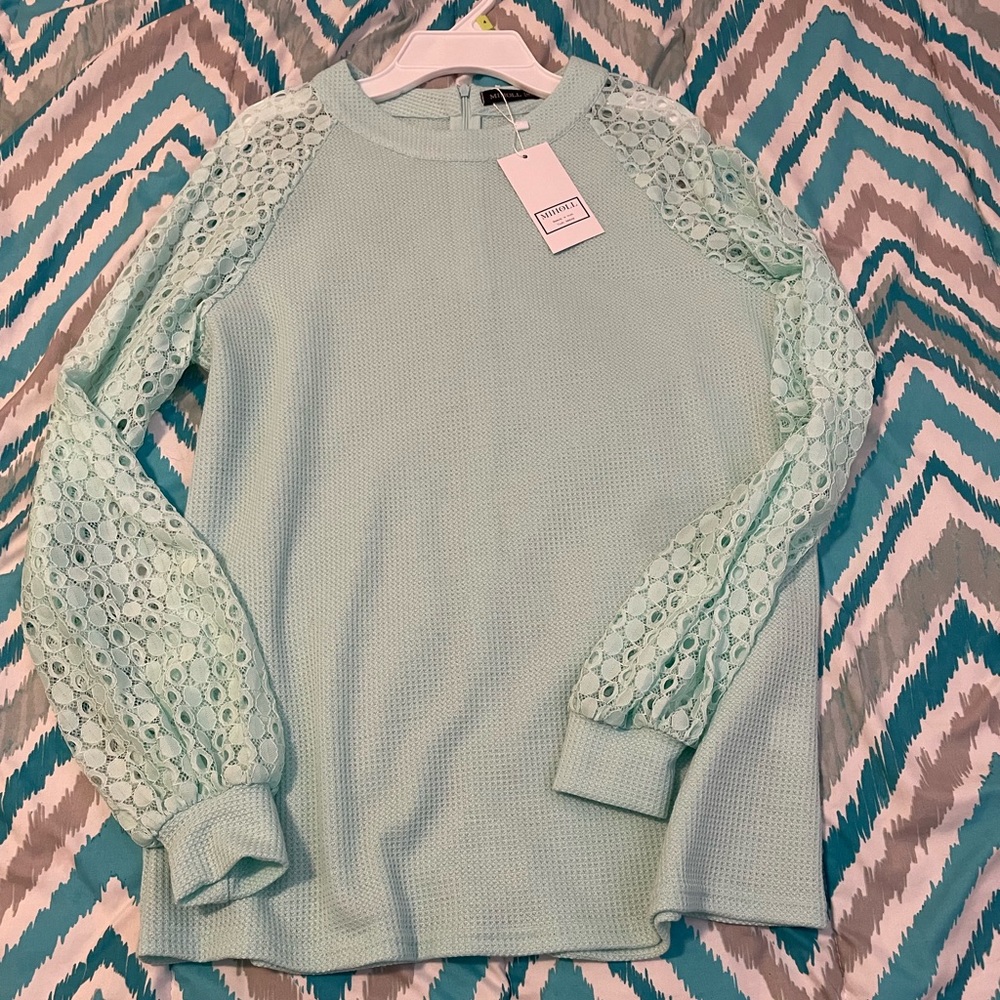 Women dress top.
